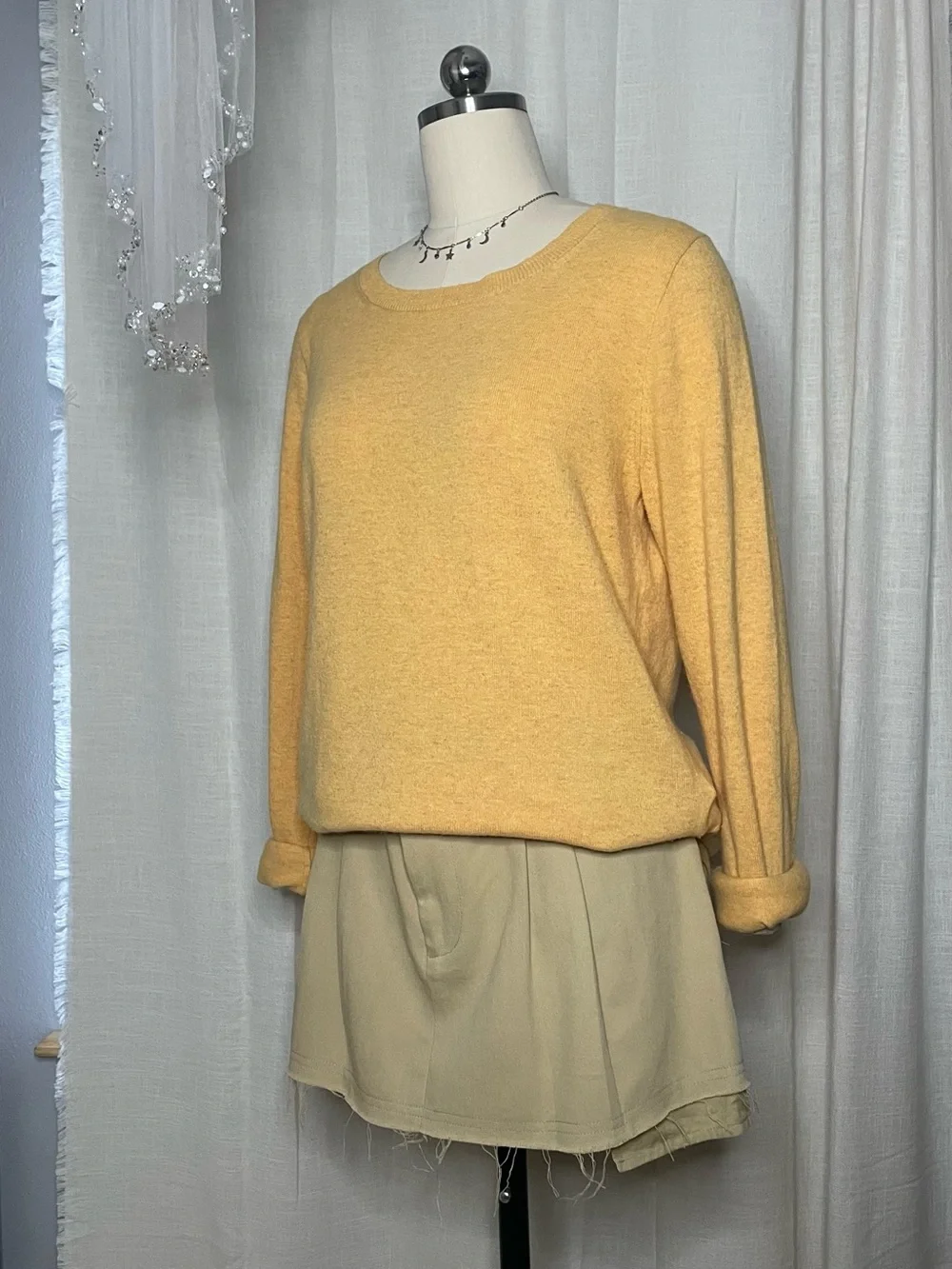 💛J. Crew Teddie - Yellow Crew Neck Sweater Size M